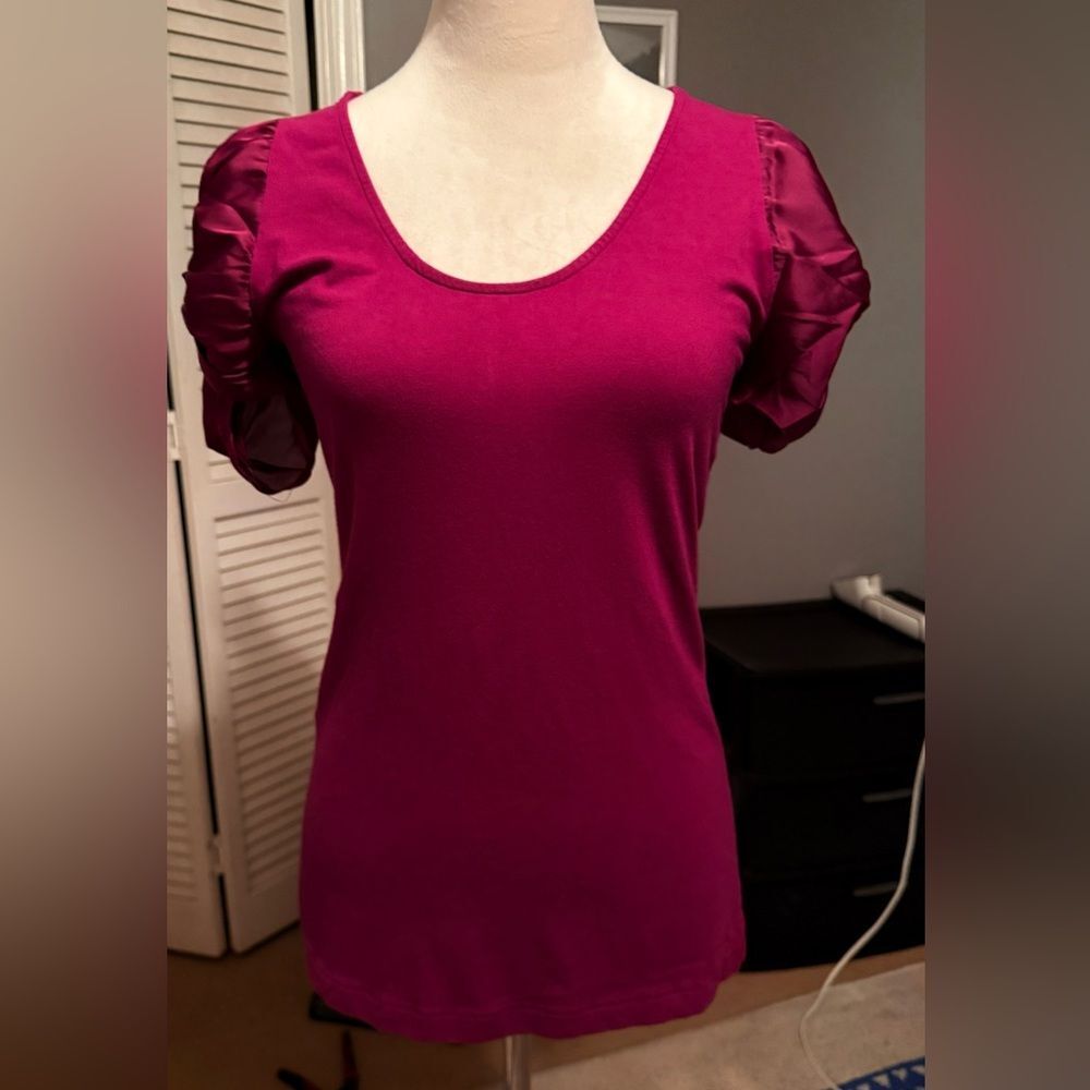 Express Raspberry Pink Scoop Neck Puff Sleeve Tee